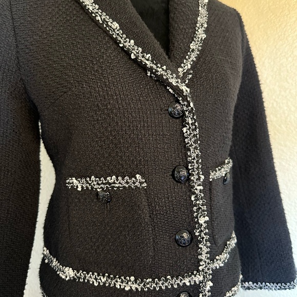 Talbots Black Tweed Blazer Jacket With Trim & Front Pockets Sz 2 - Picture 2 of 4